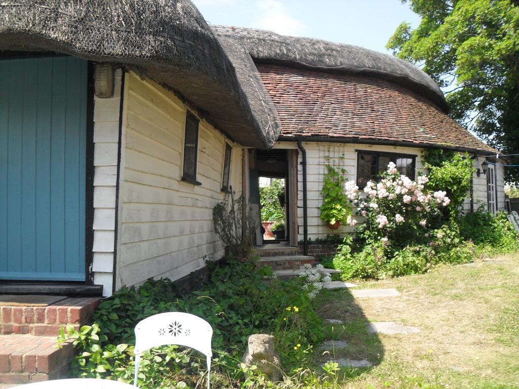Church Hall Farm Bed And Breakfast Broxted ห้อง รูปภาพ